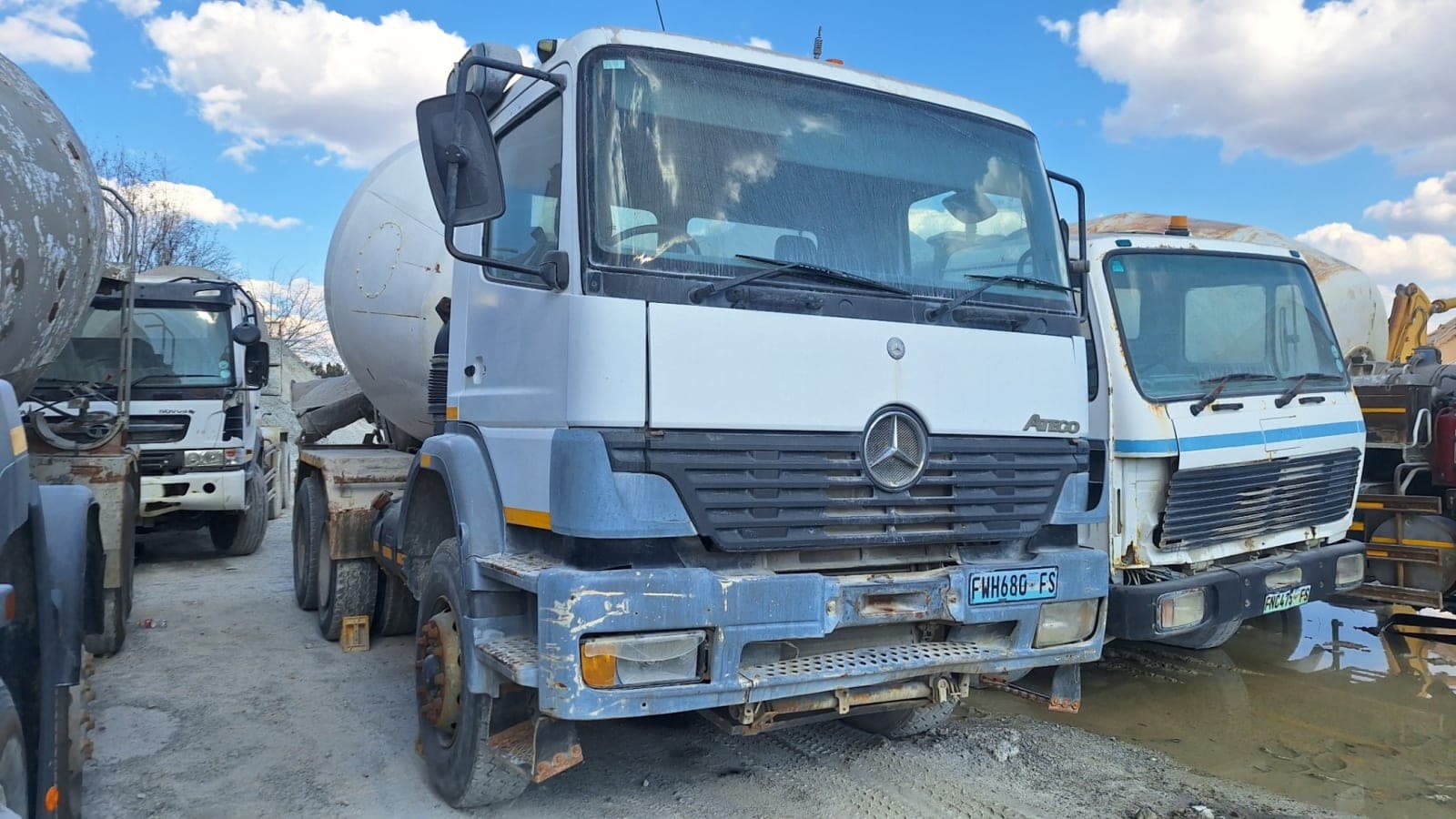 Mercedes-Benz 2628 Atego Cement mixer Truck (6m3)